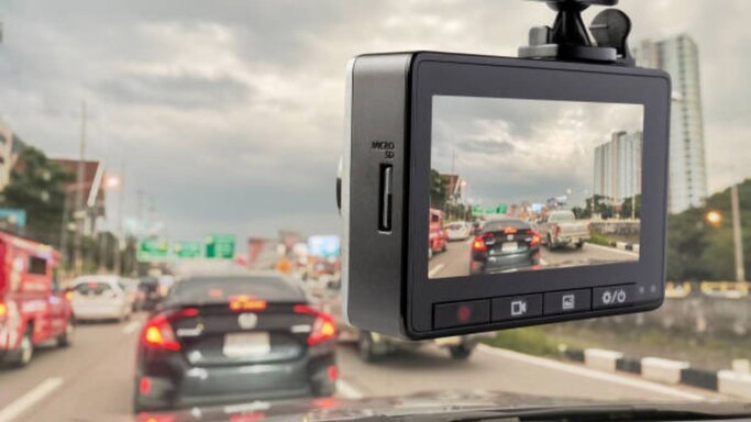 Benefits of Installing Dash Cameras in Your Vehicle