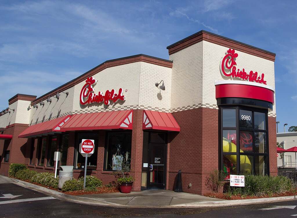 Fast Food Places That Hire at 14: Chick-fil-A